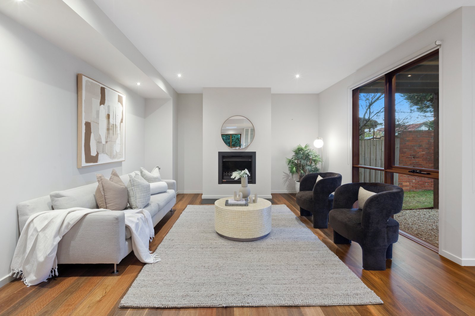 Gallery: 44 Holloway Road