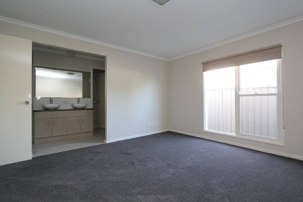 44 Hopetoun Street BALLARAT EAST 9
