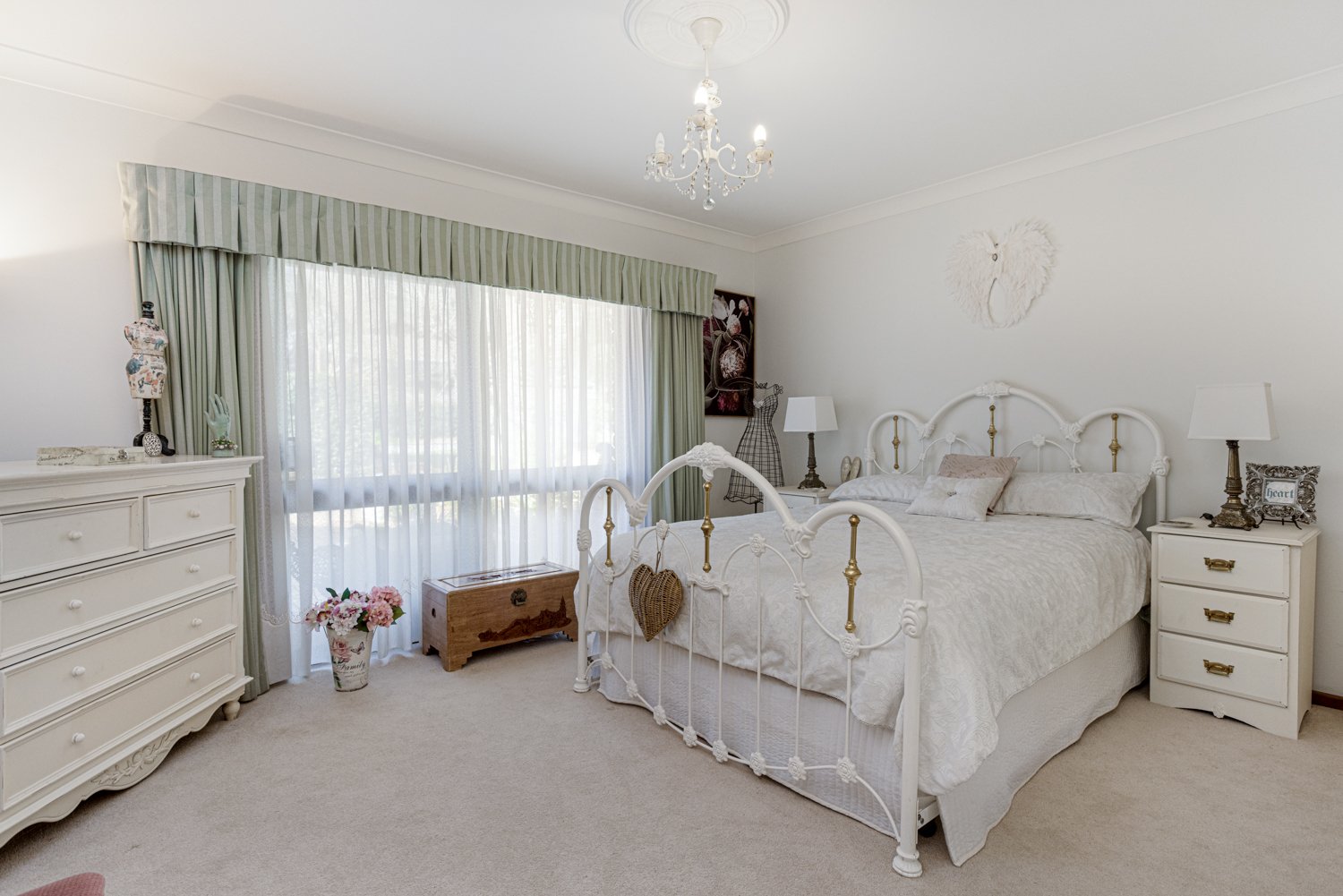 44 Houston Avenue TENAMBIT 12