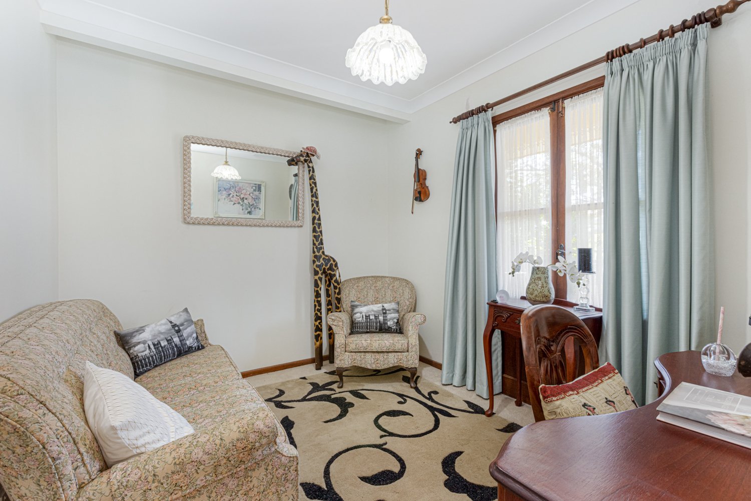 44 Houston Avenue TENAMBIT 13