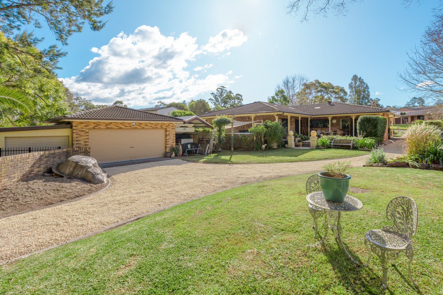 44 Houston Avenue TENAMBIT 23