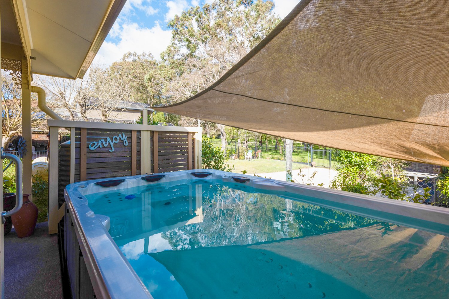 44 Houston Avenue TENAMBIT 26