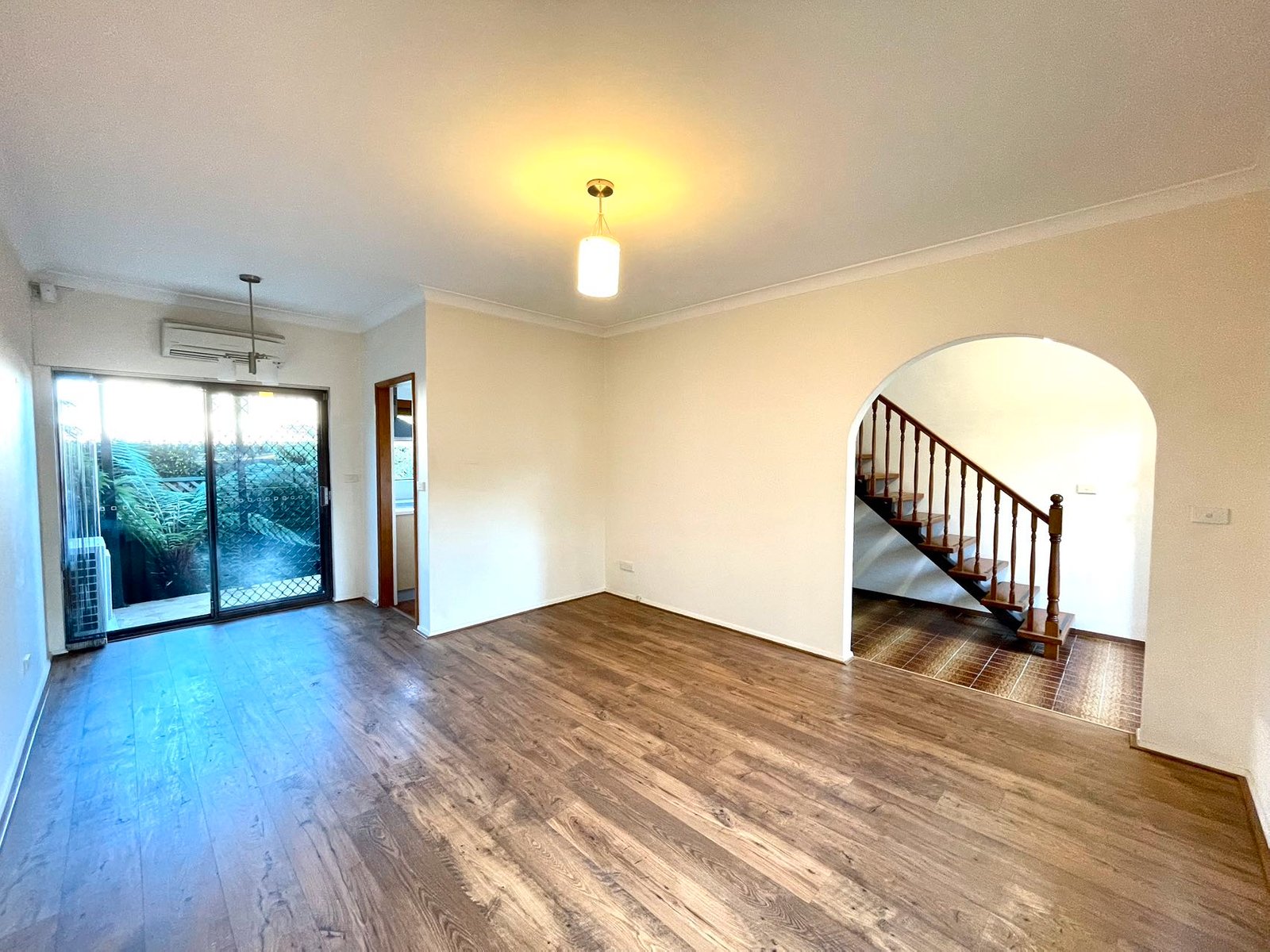 4/4 Joffre Street SOUTH HURSTVILLE 1