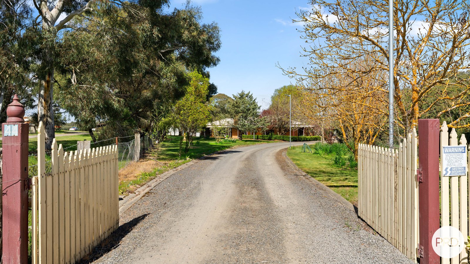 44 Karingal Park Drive SMYTHES CREEK 5