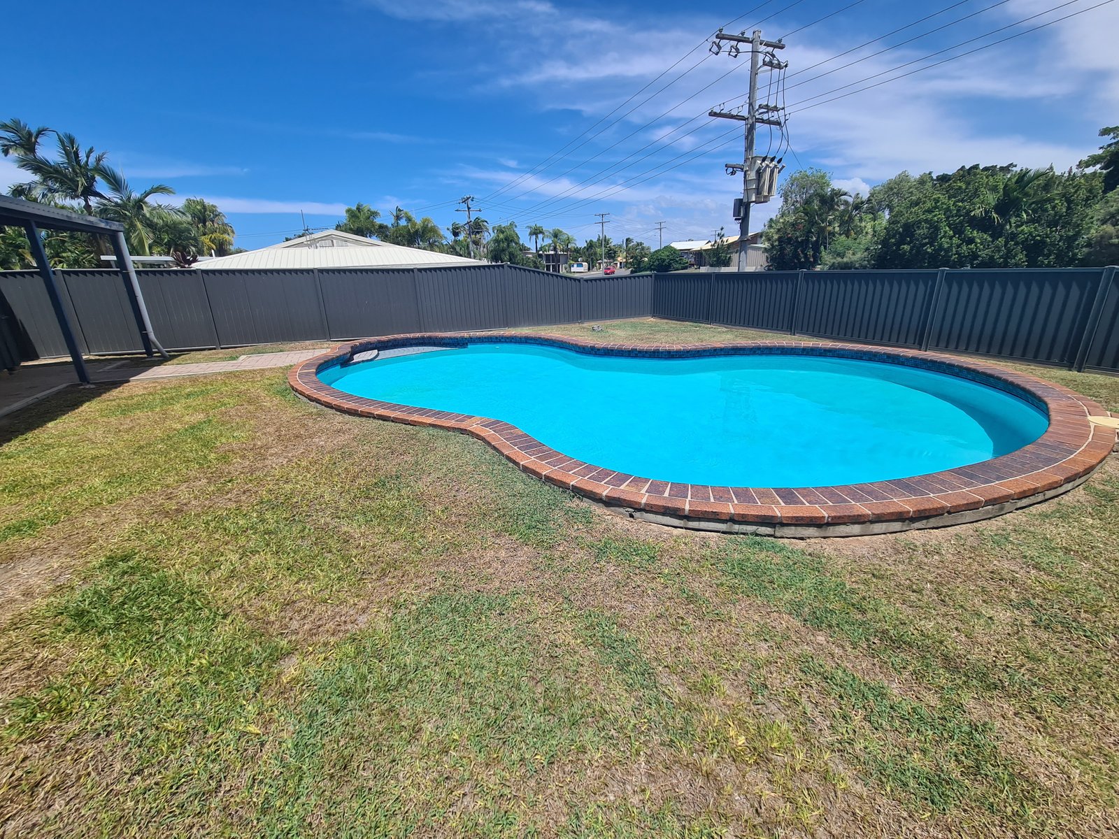 44 KATANDRA Street BOYNE ISLAND 2