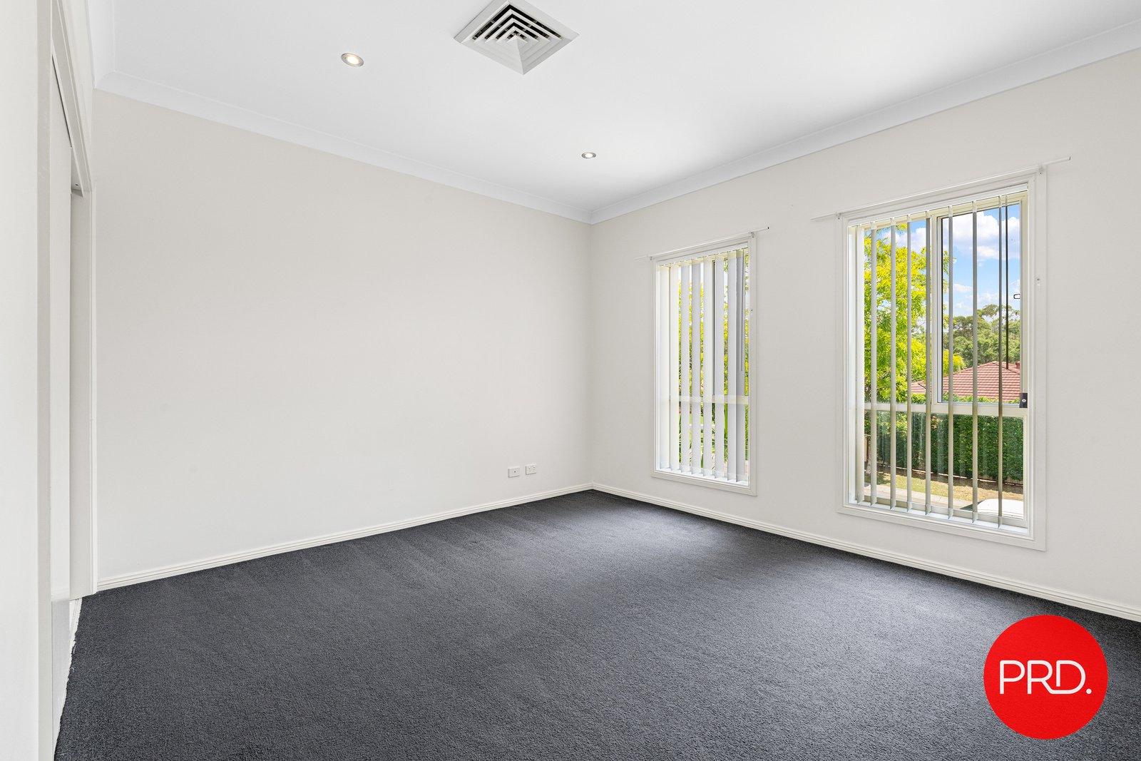 44 Kurrajong Circuit MOUNT ANNAN 4