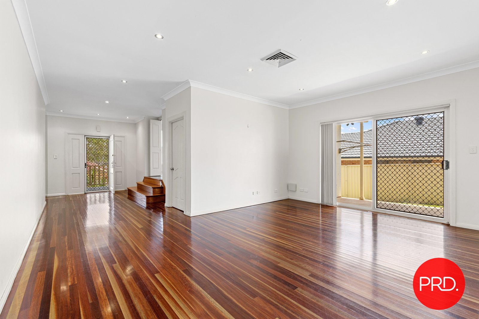 44 Kurrajong Circuit MOUNT ANNAN 5