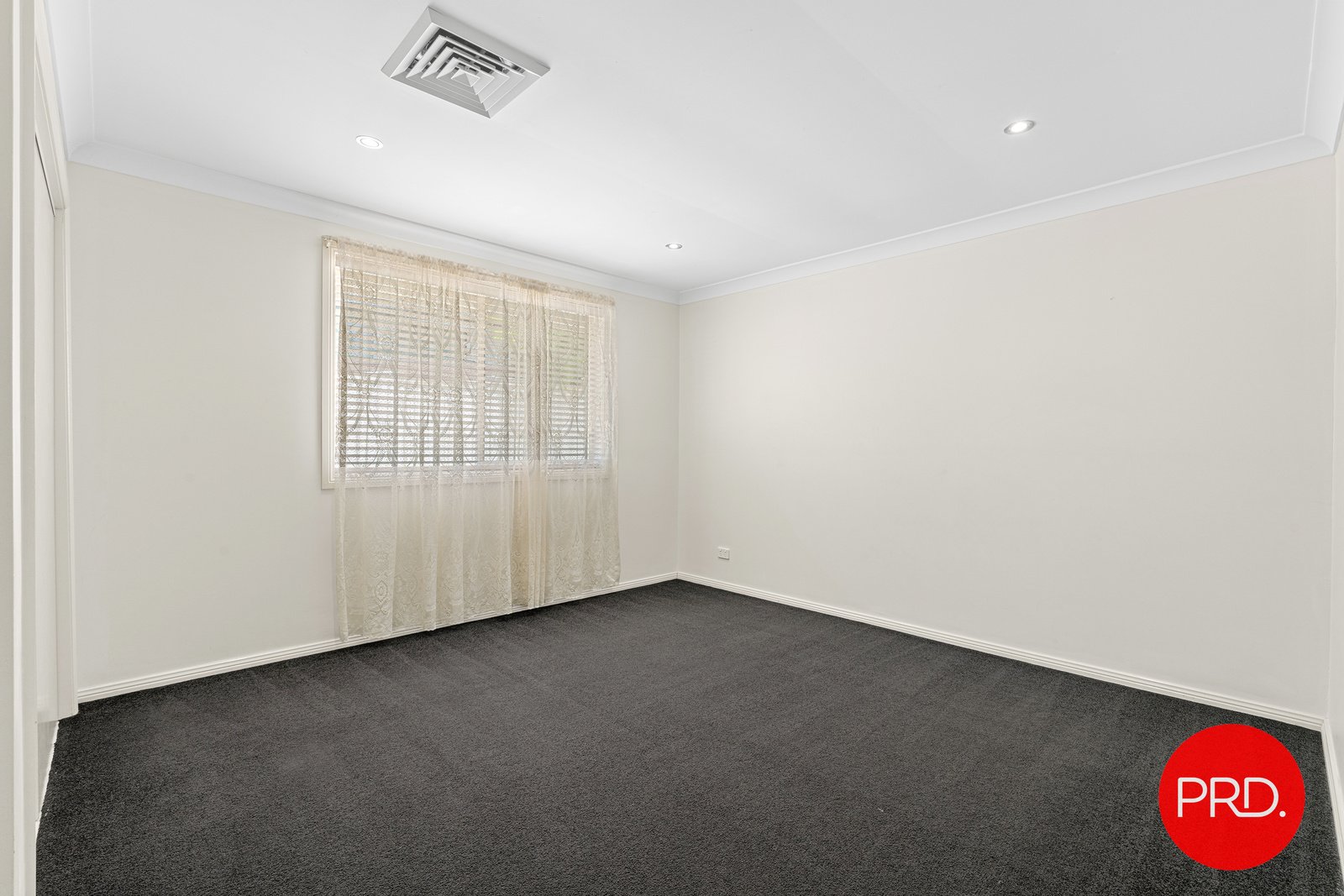 44 Kurrajong Circuit MOUNT ANNAN 12