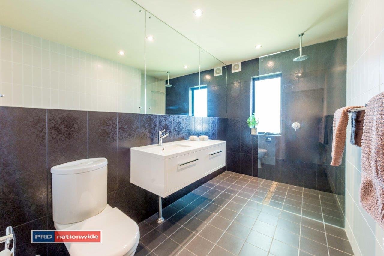 4/4 Laman Street NELSON BAY 13
