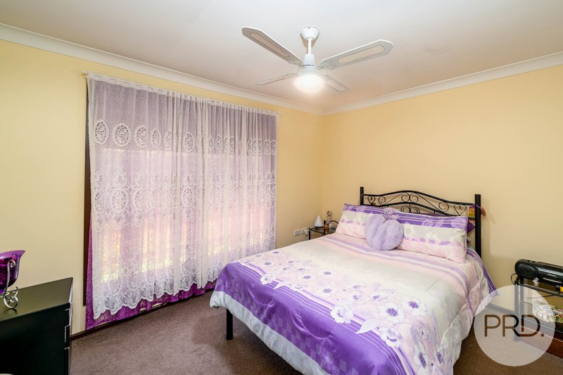 4/4 Langdon Avenue WAGGA WAGGA 5