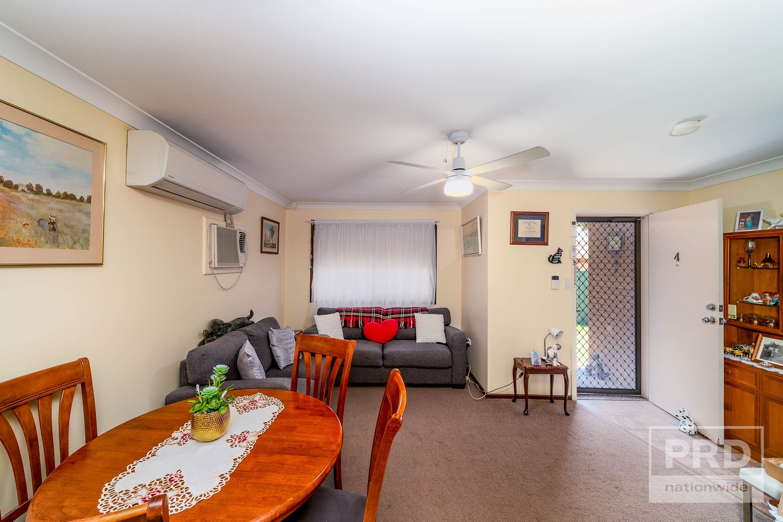 4/4 Langdon Avenue WAGGA WAGGA 4