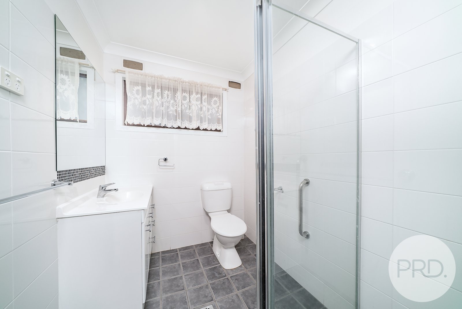 4/4 Langdon Avenue WAGGA WAGGA 7