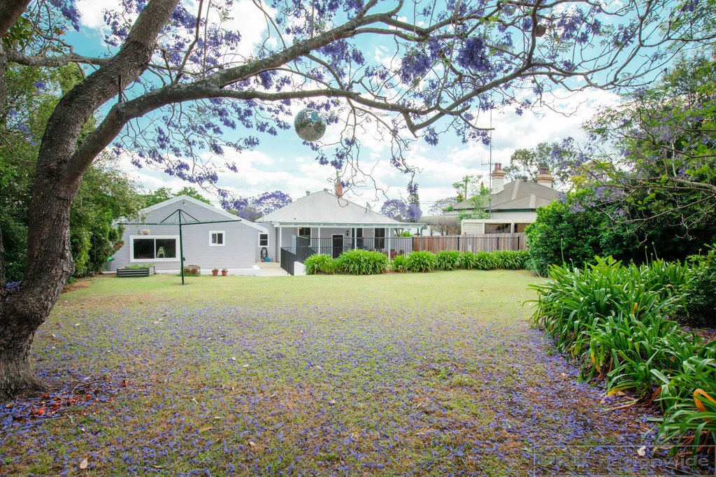 44 Lindesay Street EAST MAITLAND 4