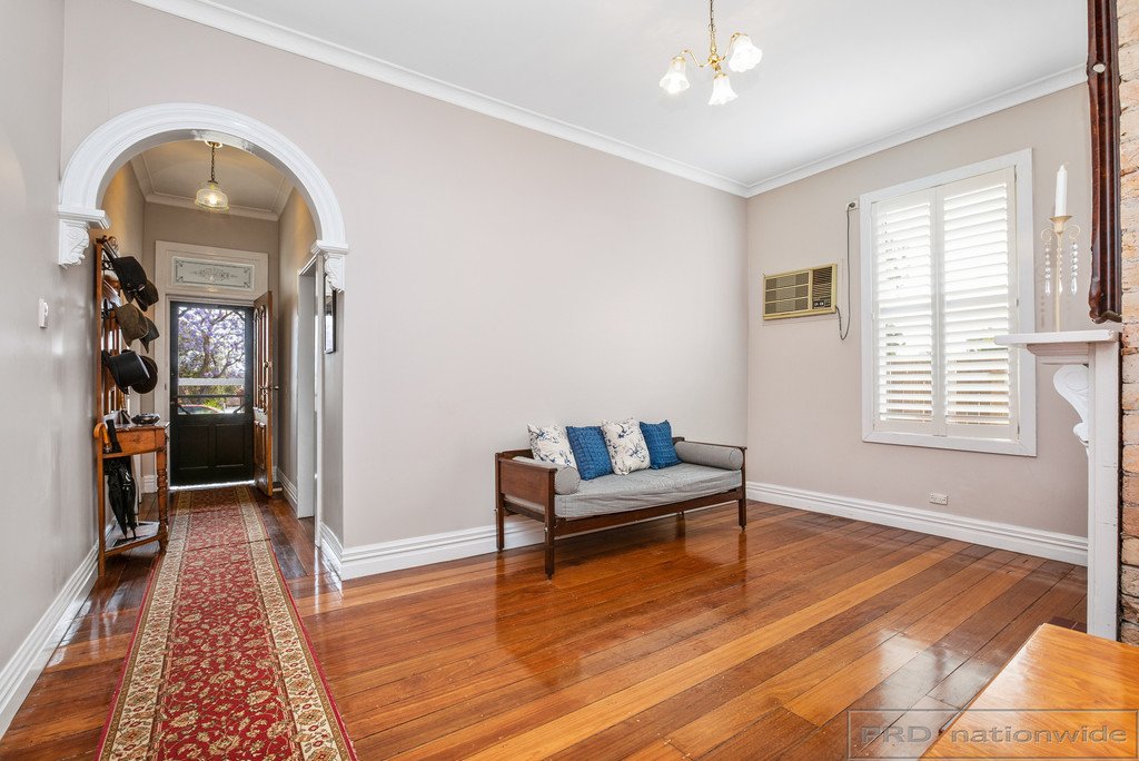 44 Lindesay Street EAST MAITLAND 9