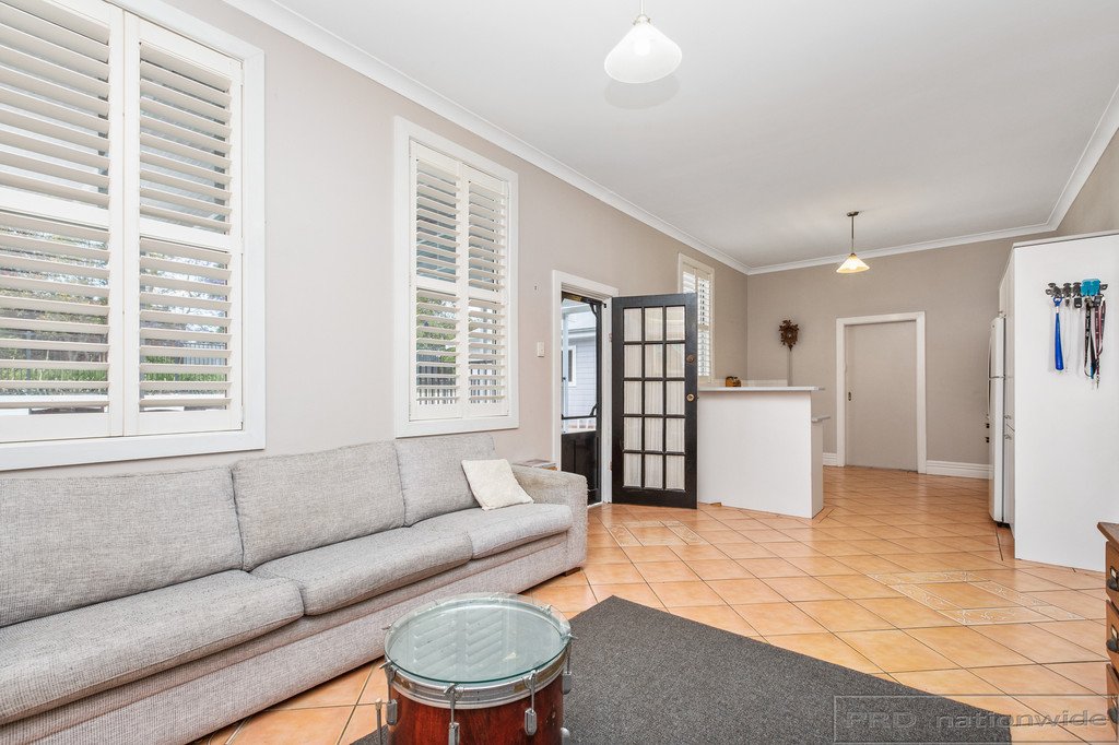 44 Lindesay Street EAST MAITLAND 14
