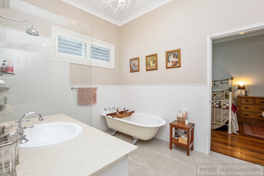 44 Lindesay Street EAST MAITLAND 18