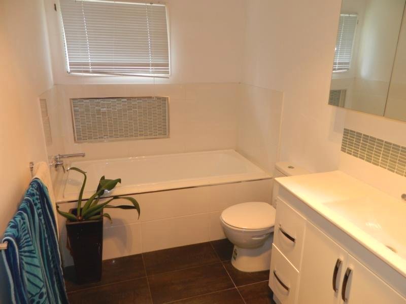 44 Lucan Avenue ASPLEY 11