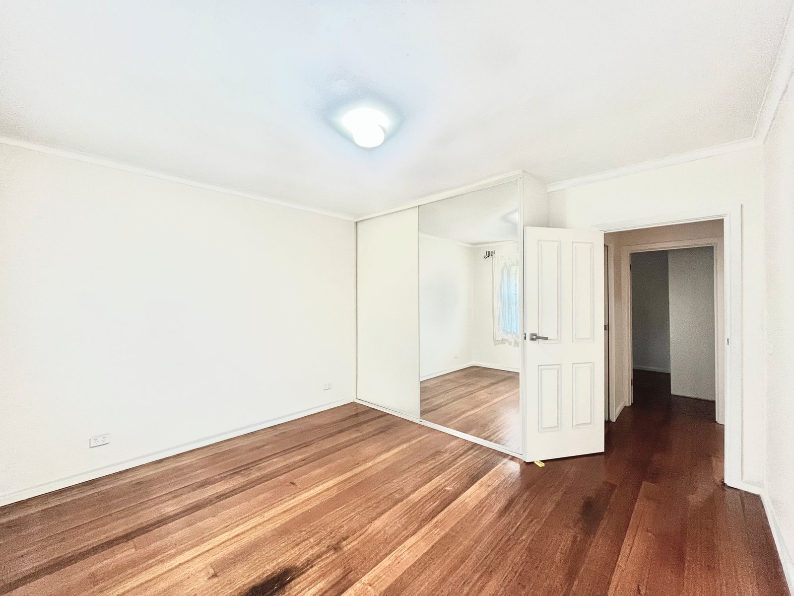 Gallery: 44 Main Road