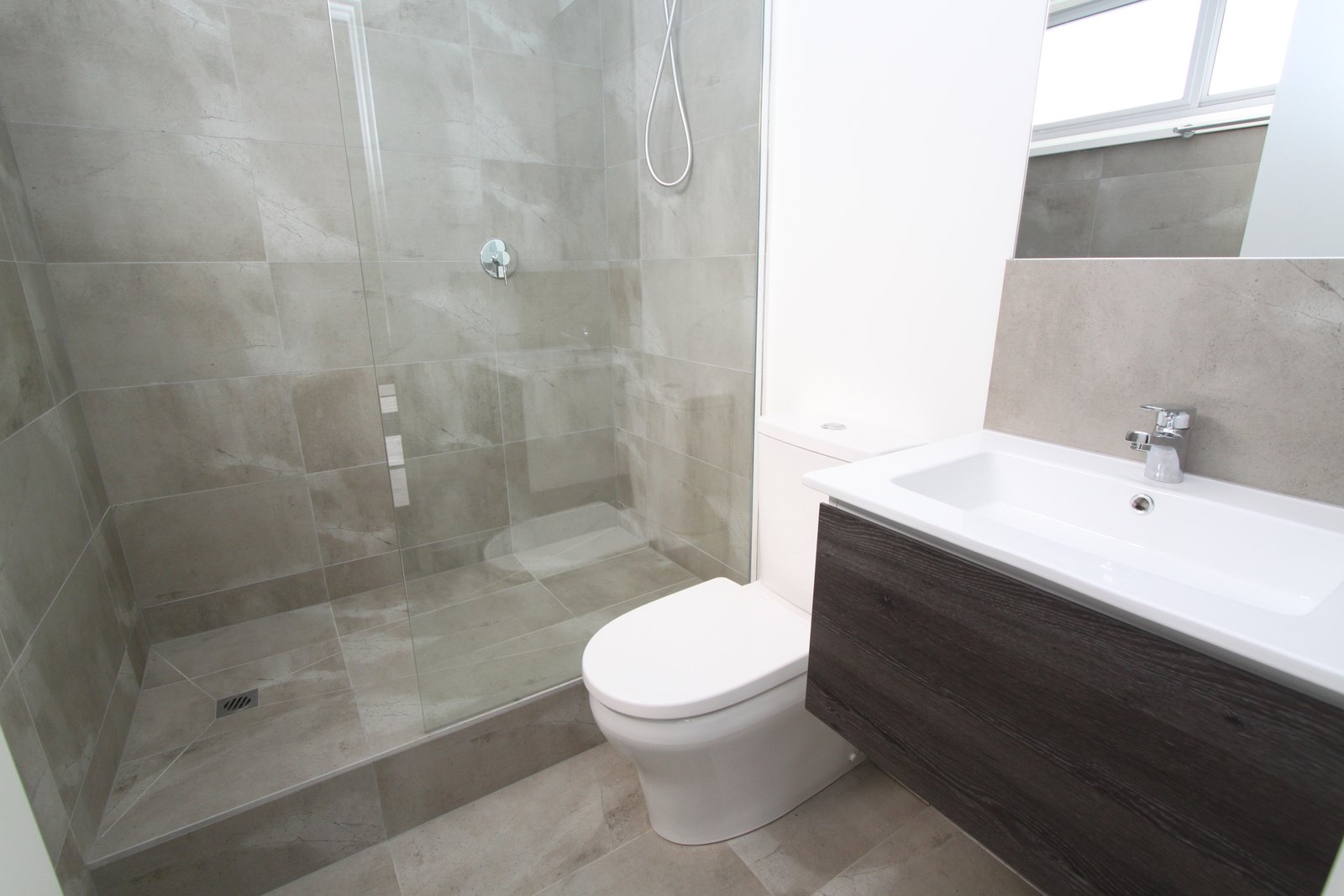 Real Estate and Property in 4/4 Melbourne Street, Murrumbeena, VIC