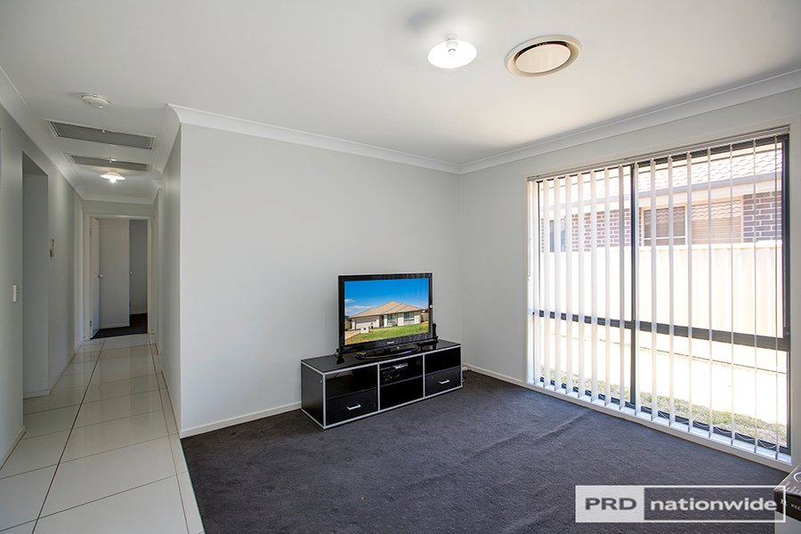 44 Milburn Road TAMWORTH 4