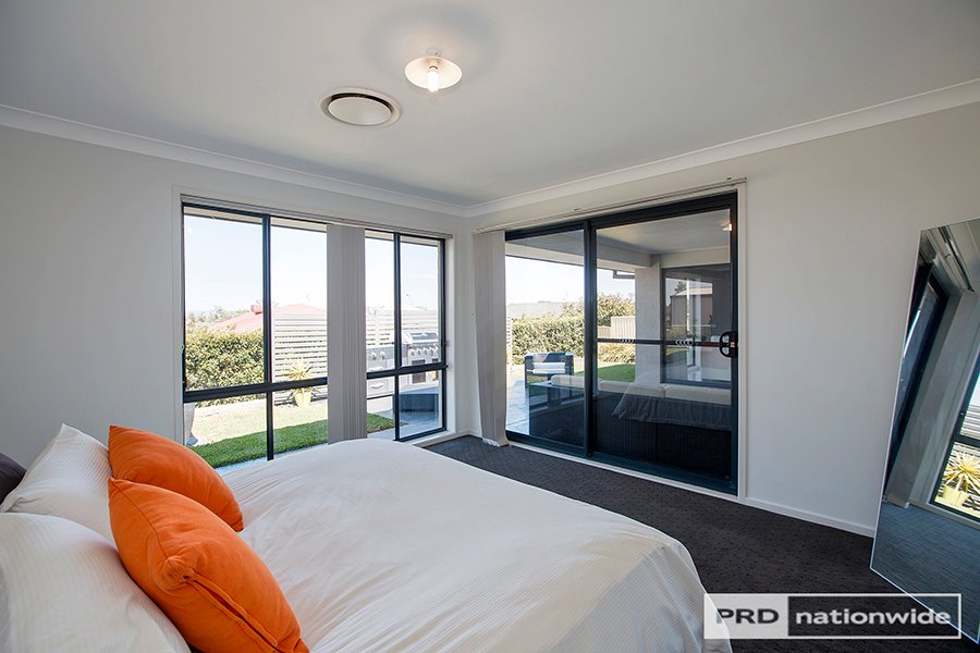 44 Milburn Road TAMWORTH 8