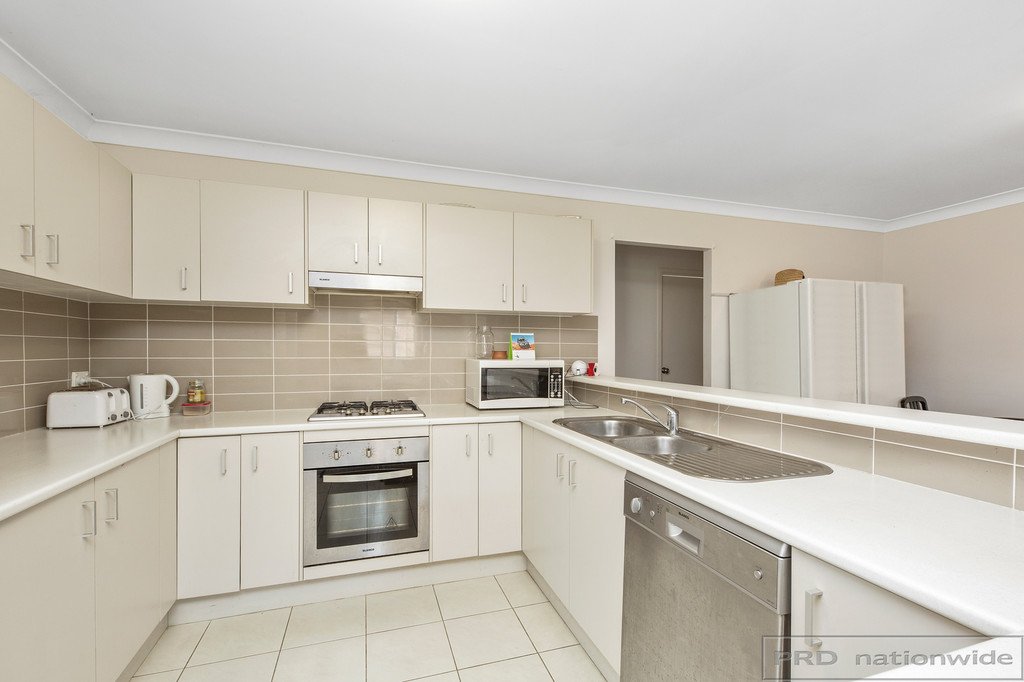 44 Mileham Circuit RUTHERFORD 3