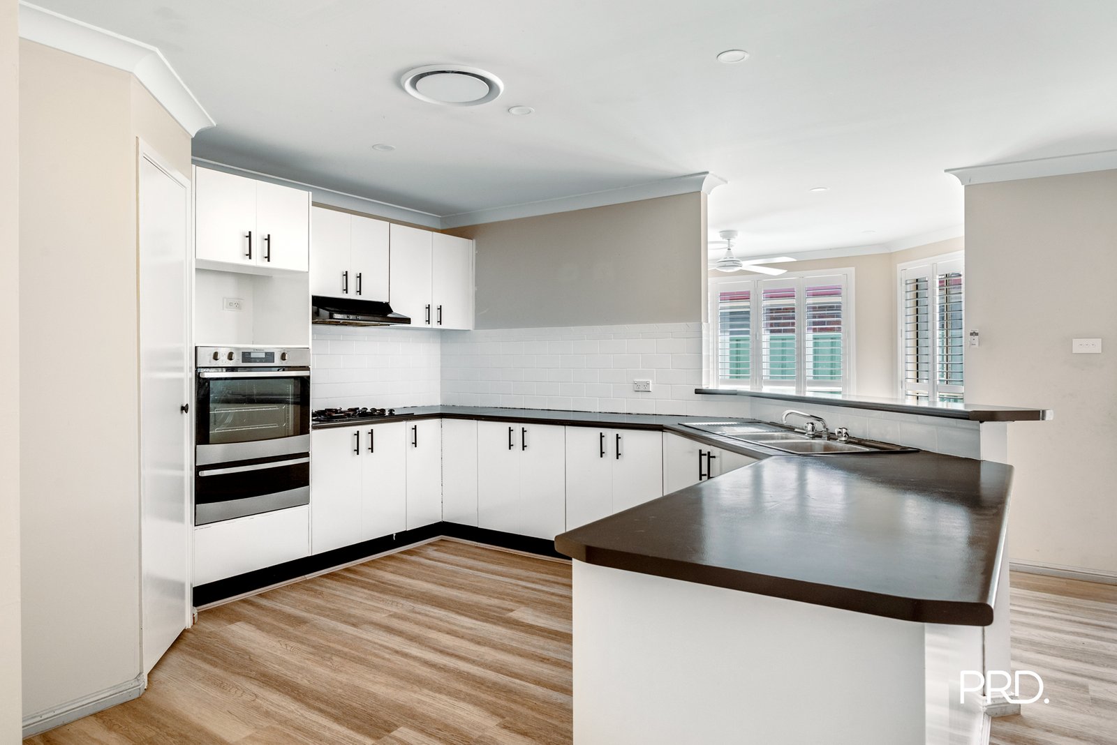 44 Monarch Circuit GLENMORE PARK 6