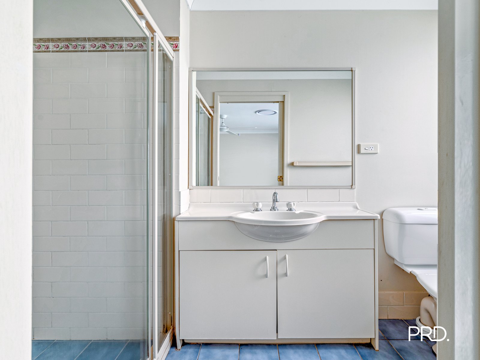 44 Monarch Circuit GLENMORE PARK 11