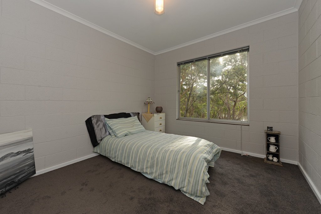 4/4 Onslow Place MOUNT NELSON 10
