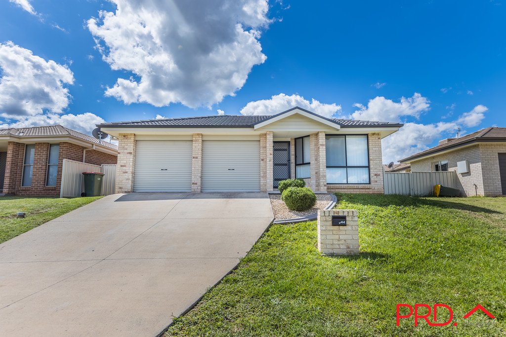 44 Orley Drive TAMWORTH 1