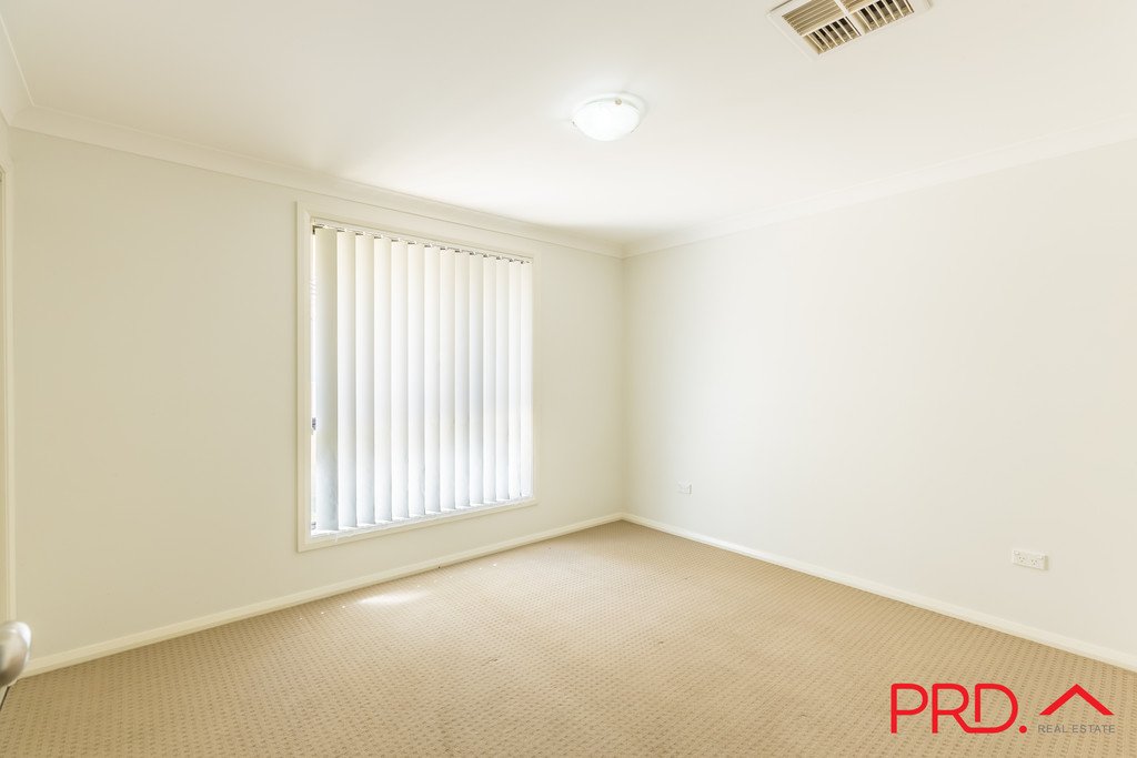 44 Orley Drive TAMWORTH 3
