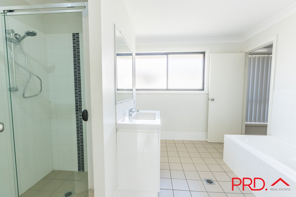 44 Orley Drive TAMWORTH 7