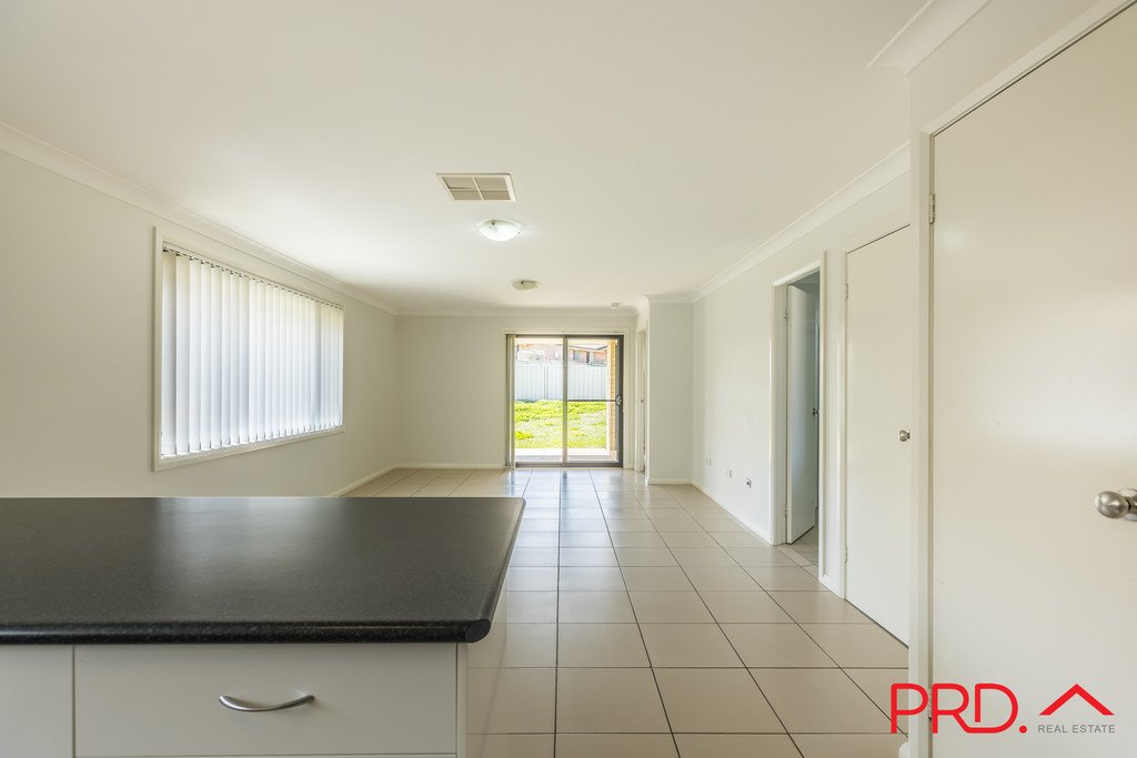 44 Orley Drive TAMWORTH 9