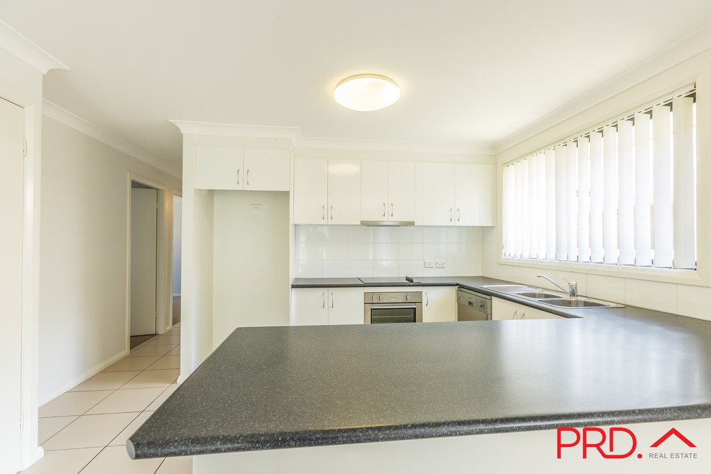 44 Orley Drive TAMWORTH 10