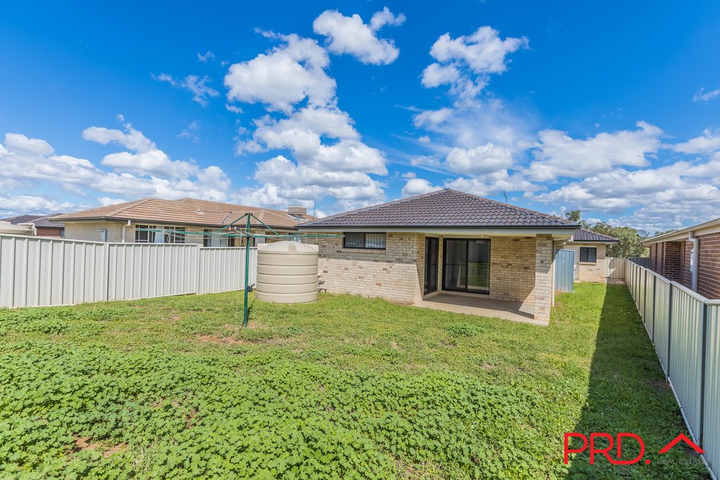 44 Orley Drive TAMWORTH 14