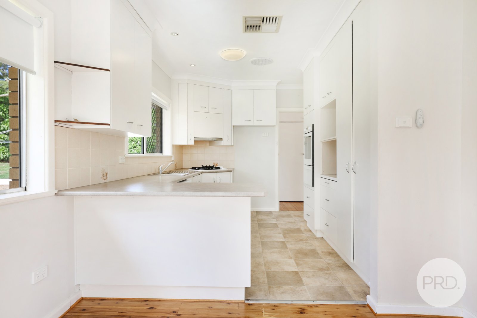 44 Panorama Road TAMWORTH 10