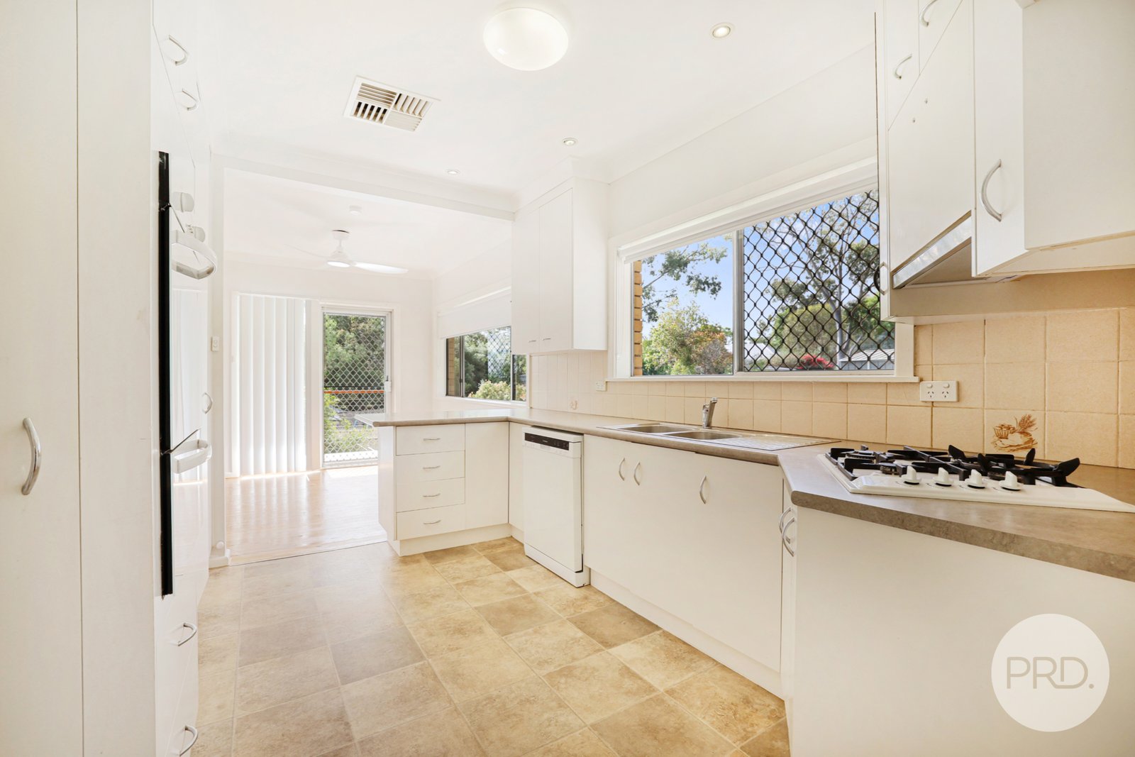 44 Panorama Road TAMWORTH 12