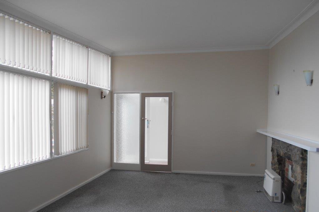 44 Pioneer Street BATLOW 2