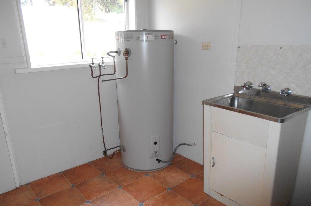 44 Pioneer Street BATLOW 10