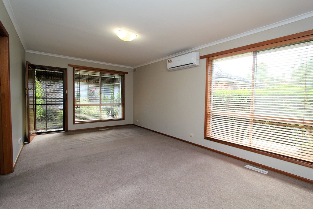 4/4 Pleasant Street South NEWINGTON 3