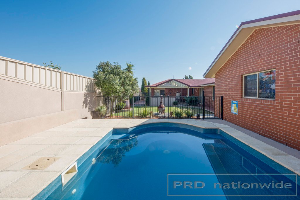 44 Richard Road RUTHERFORD 17