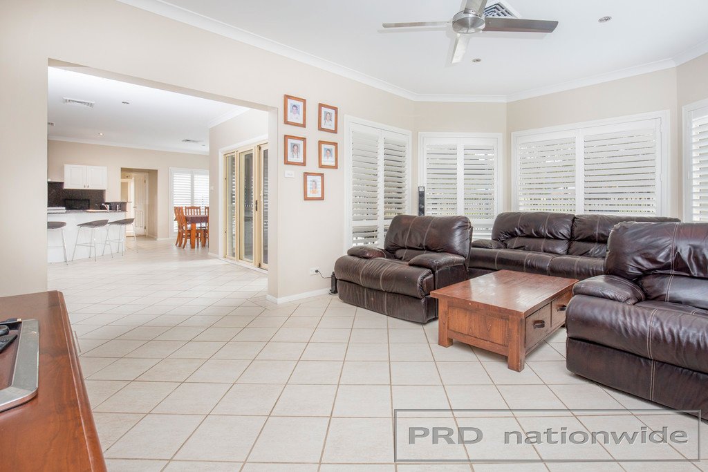 44 Rosebank Dr  WALLALONG 16