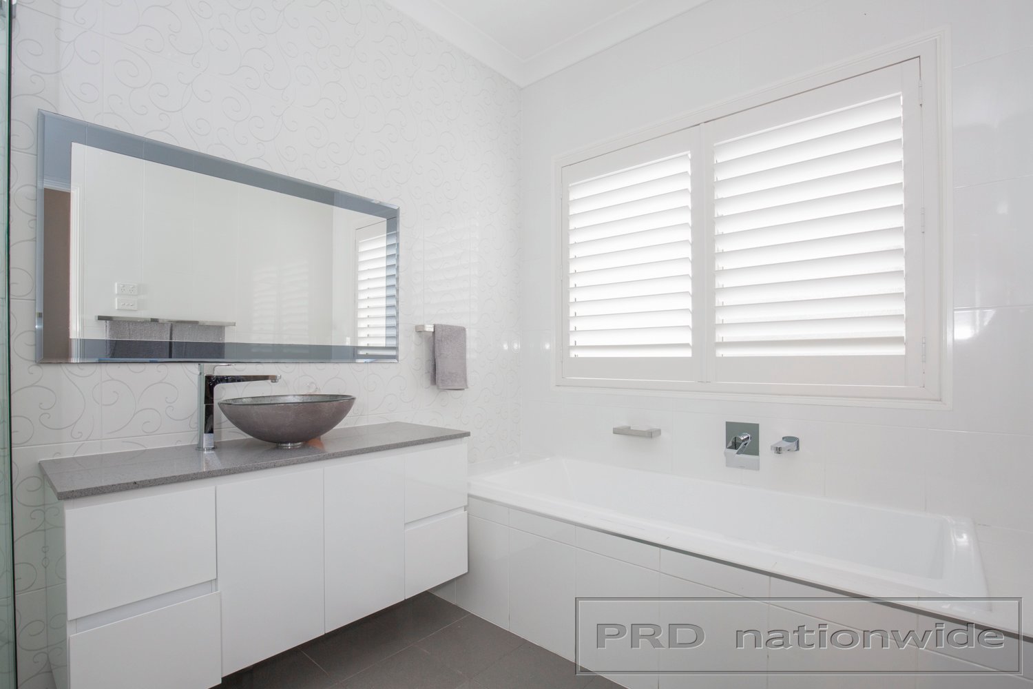 44 Rosebank Dr  WALLALONG 23