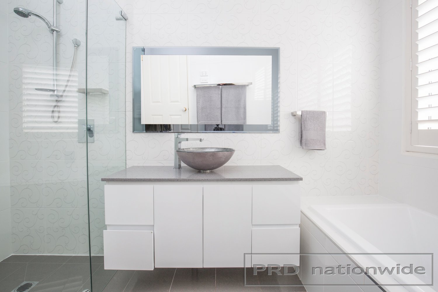 44 Rosebank Dr  WALLALONG 26