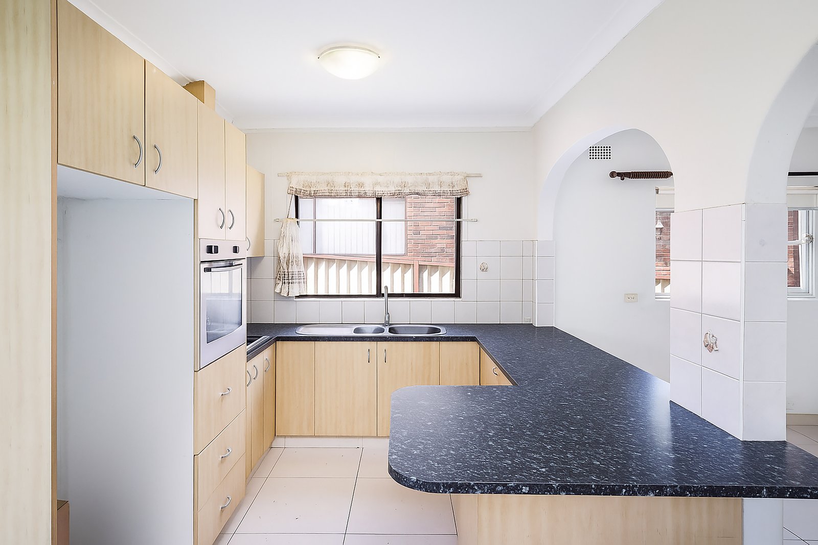 44 Rosemeath Avenue KINGSGROVE 3