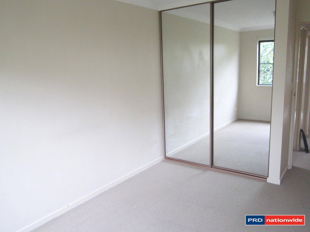 4/4 Rosemount Terrace WINDSOR 2