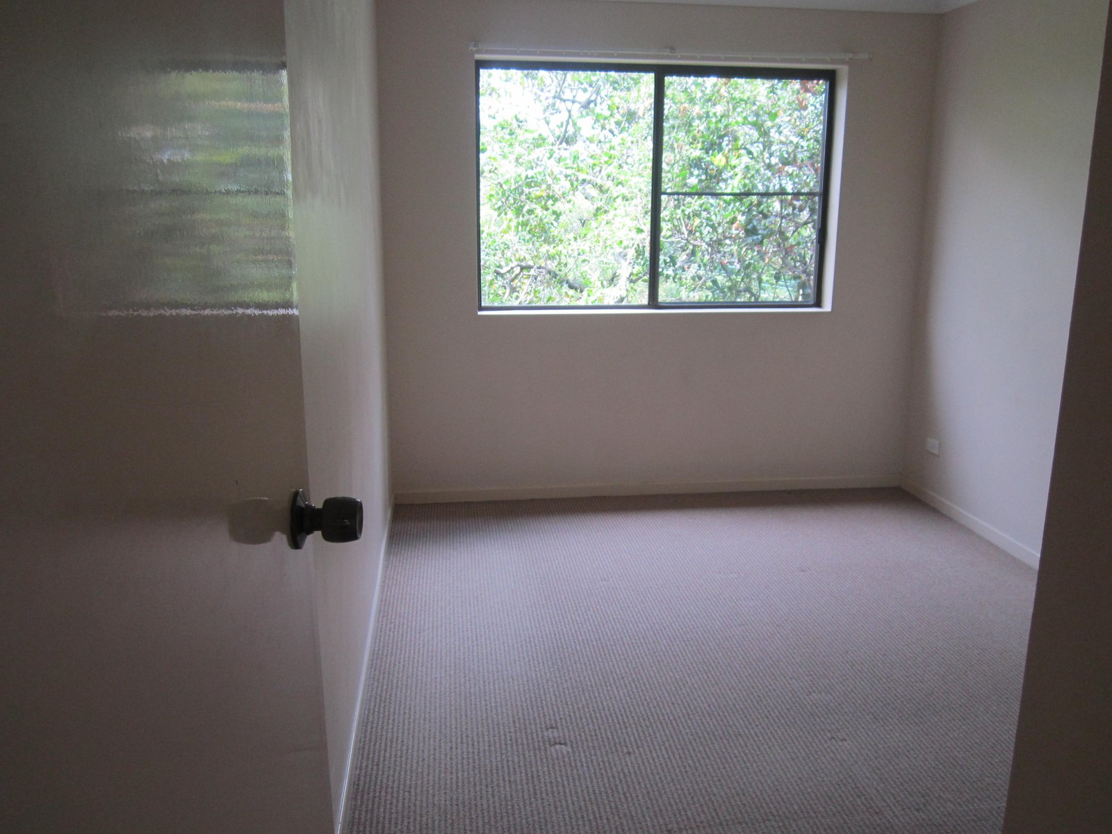4/4 Rosemount Terrace WINDSOR 4