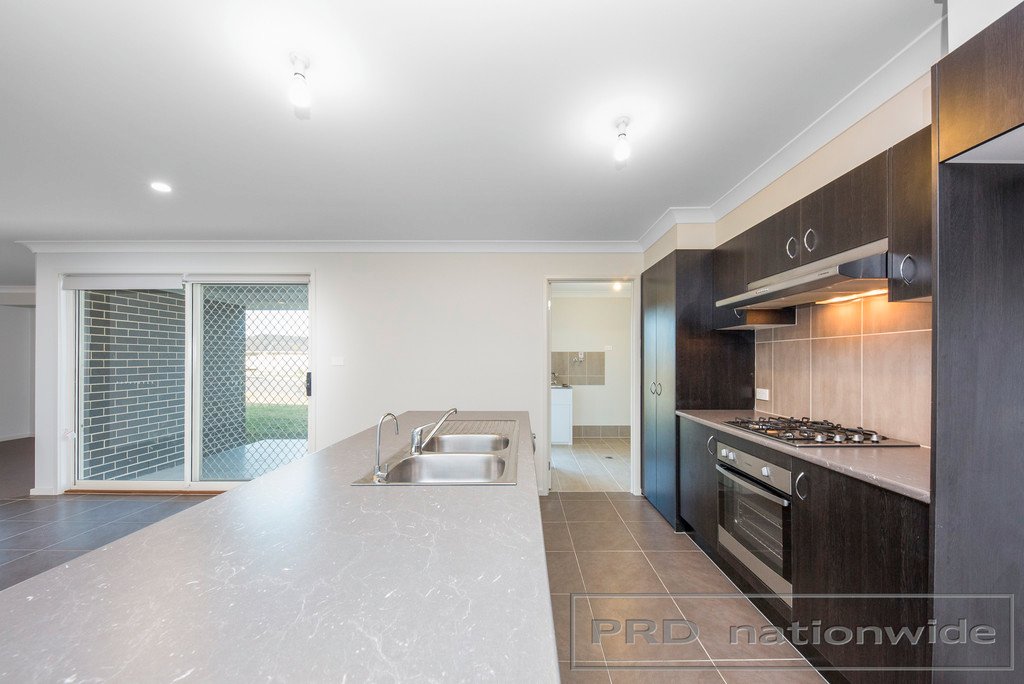 44 Sandpiper Circuit ABERGLASSLYN 2