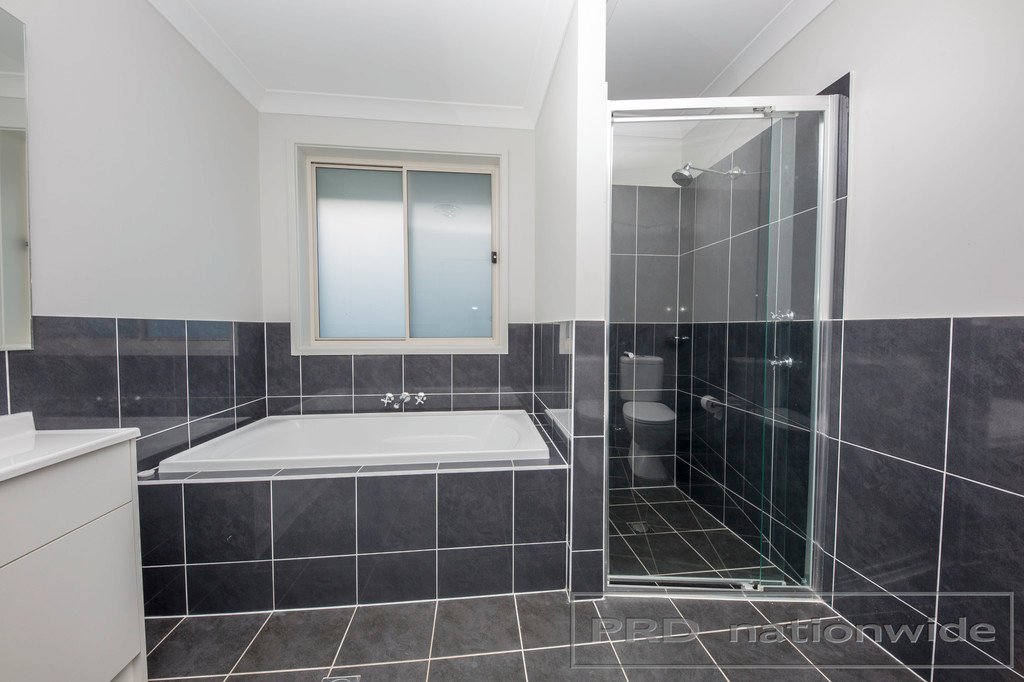 44 Sandpiper Circuit ABERGLASSLYN 14