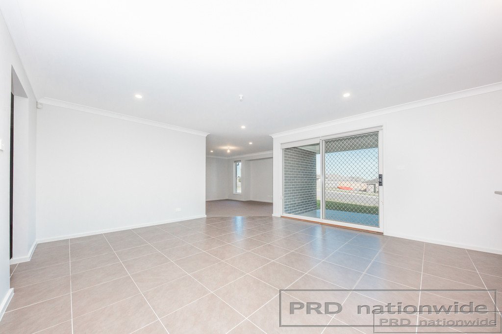 44 Sandpiper Circuit ABERGLASSLYN 2
